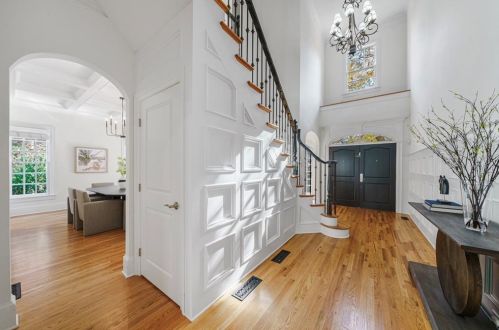 740 Morningside Dr, Atlanta, GA 30324-5221