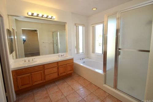 7 Figaro, Irvine CA  92606-0607 exterior