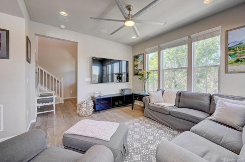 14804 Crestridge Dr, Aurora CO 80015-4207 exterior