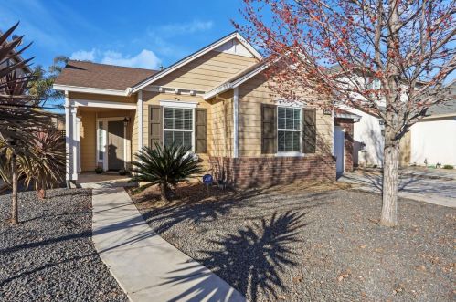 2579 Silhouettes St, Manteca, CA 95337-8449