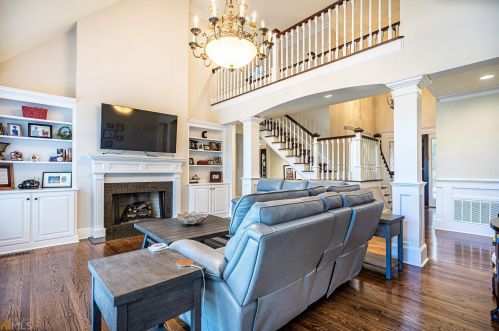 858 Piney Woods Dr, Lagrange, GA 30240-2020