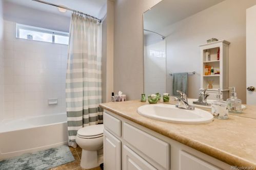 25834 Maple Dr, Aurora CO 80018-4597 exterior