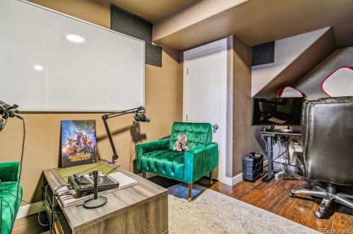 6948 Briarwood Cir, Englewood CO  80112-1151 exterior