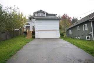 1907 34th St, Bellingham, WA 98229-3202