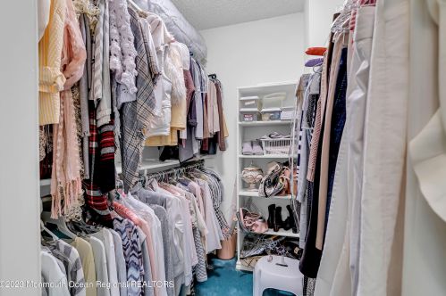 181 Old Orch Ln, Tinton Falls NJ 07712-2570 exterior