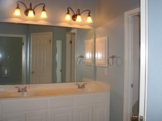 302 Chesapeake Bay Ln, Austin TX  78717-2975 exterior