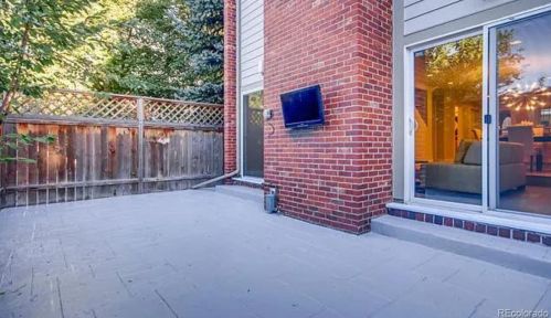 929 Washington St, Denver CO  80203-3352 exterior