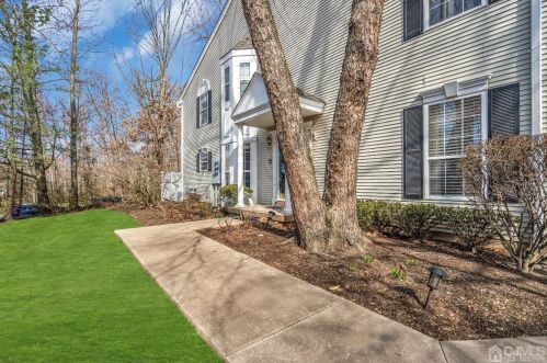 205 Creststone Cir, Princeton, NJ 08540-9483