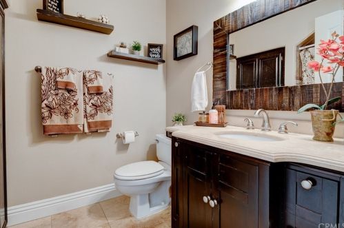8245 Alpine Ct, Anaheim CA  92808-2318 exterior