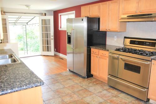 661 Bates Ave, Englewood CO 80113-1663 exterior