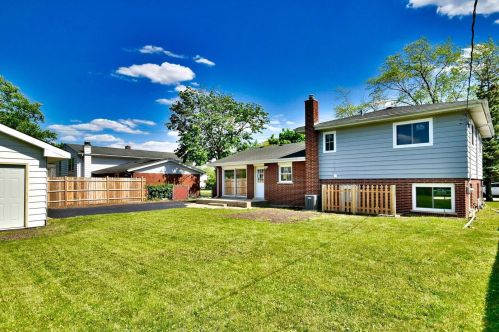 168 Winthrop Ave, Addison IL  60101-4711 exterior