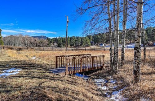 5615 Hatch Dr, Lakewood CO 80439 exterior