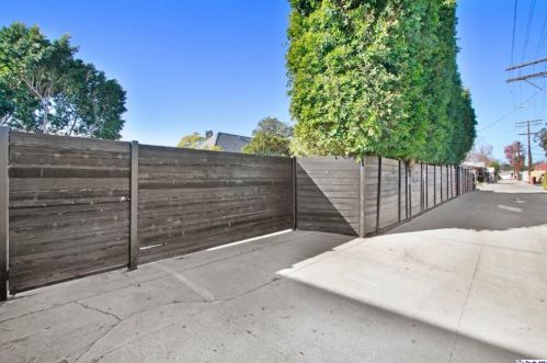 230 Winchester Ave, Glendale CA  91201-1219 exterior
