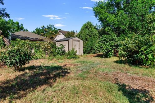 5911 Brown Rock Trl, Austin TX  78749-3314 exterior