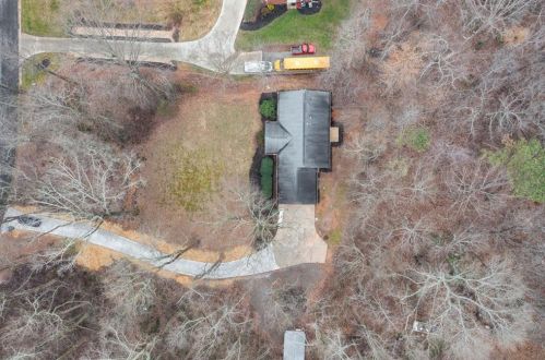 206 Eagles Nest Dr, Holly Springs, GA 30115-2271