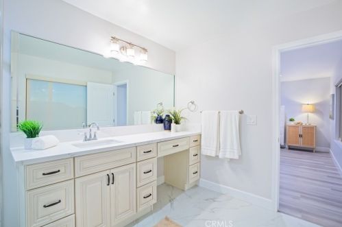 16530 Mount Cook Cir, Santa Ana CA  92708-2433 exterior