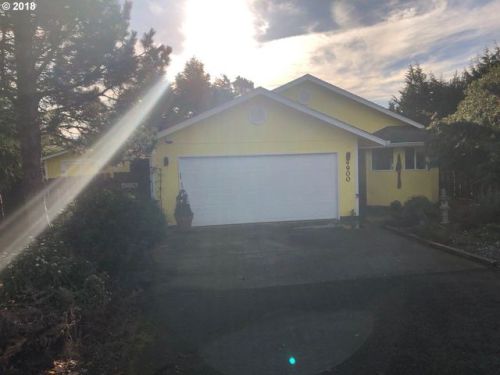 4900 Cloudcroft Ln, Florence, OR 97439-9044