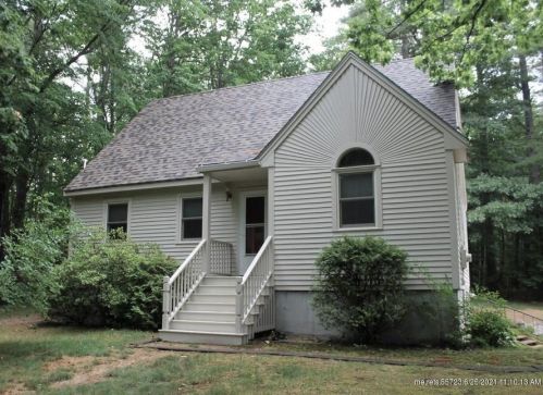 25 Monroe Dr, Naples, ME 04055-5029