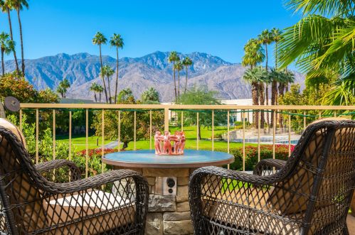 431 Desert Lakes Dr, Palm Springs, CA 92264-5511