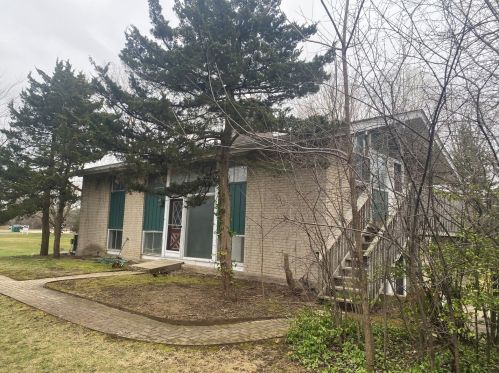 2170 New Willow Rd, Northfield, IL 60093-2930