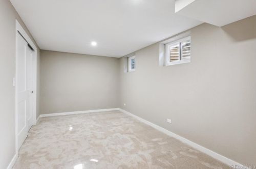 2070 Un Dr, Aurora CO 80015-6600 exterior