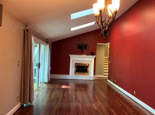 500 Carriage Dr, Atlanta GA  30328-3307 exterior