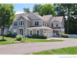 263 Sterling Dr, Hartford, CT 06111-2261