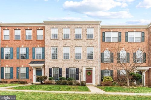 15884 Mackenzie Manor Dr, Haymarket, VA 20169-4947