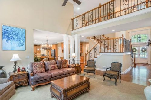 2551 Essex Ln, Atlanta GA  30331-7855 exterior