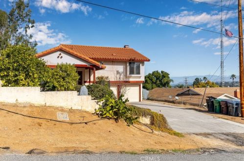 14218 El Mesa Dr, Riverside, CA 92503-7206