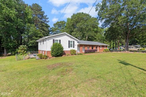 112 Creek Cir, Stockbridge, GA 30281-3324