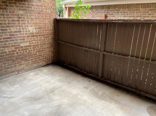 5132 Amesbury Dr, Dallas TX  75206-4343 exterior