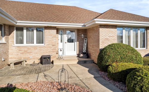 18006 John Charles Dr, Orland Park, IL 60467-8409