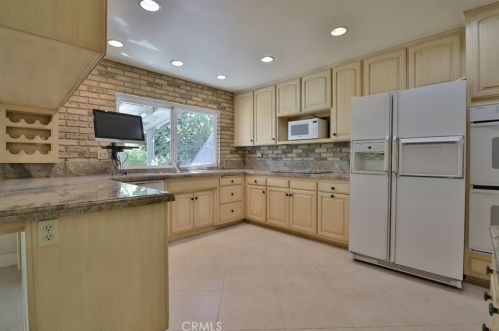 11476 Culebra St, Cypress CA 90630-5340 exterior