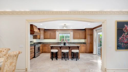 10915 El Coco Cir, Santa Ana CA  92708-5316 exterior