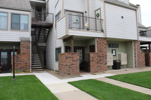 3125 Sondra Dr, Fort Worth TX  76107-7723 exterior