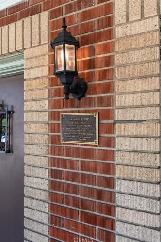 512 Bush St, Anaheim CA  92805-2116 exterior
