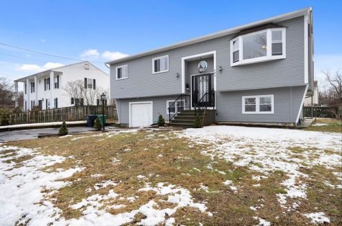 141 Winifred Ave, Warwick, RI 02889-3333
