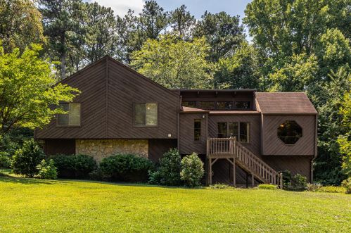 3698 Hembree Ln, Marietta, GA 30062-4273