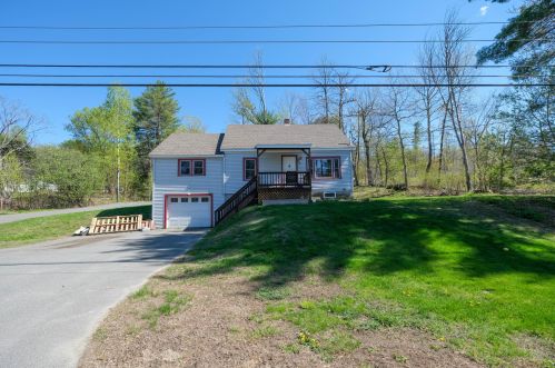 191 Skowhegan Rd, Norridgewock, ME 04957-3337