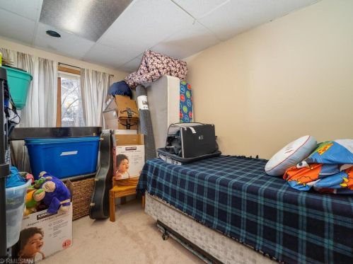 1889 Edgerton St, Saint Paul MN  55117-2447 exterior