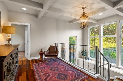 4008 Dry Creek Dr, Austin TX  78731-4825 exterior