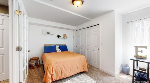 7232 Oak Hl, Aurora CO 80016-2061 exterior