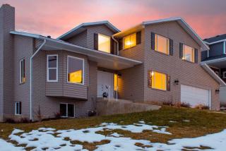 1659 Mountain Oaks Dr, Orem, UT 84097-2309