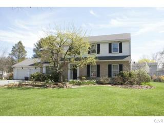 2887 Meadowbrook Cir, Allentown, PA 18103-5452