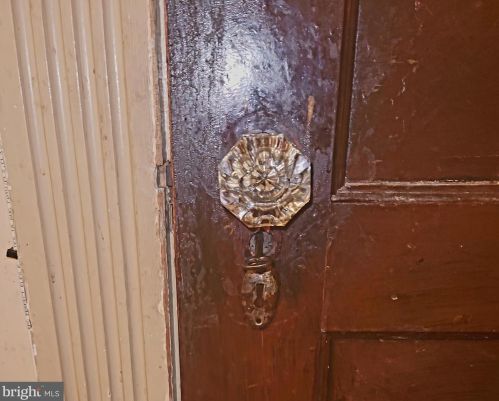 5233 11th St, Philadelphia PA  19141-2808 exterior