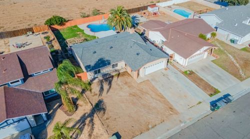 434 Serrana Rd, Perris, CA 92570-1900