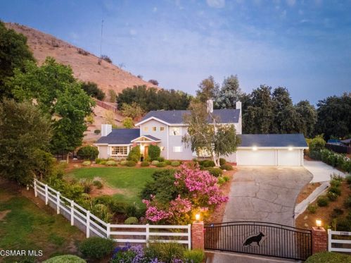 27806 Blythedale Rd, Calabasas, CA 91301-1824