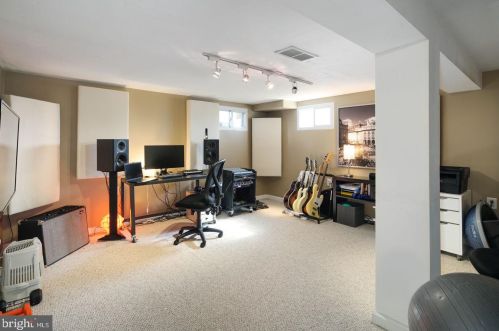 400 Strawbridge Ave, Camden NJ 08108-2001 exterior