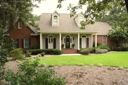 111 Lakeside Ct, Statesboro, GA 30458-9151